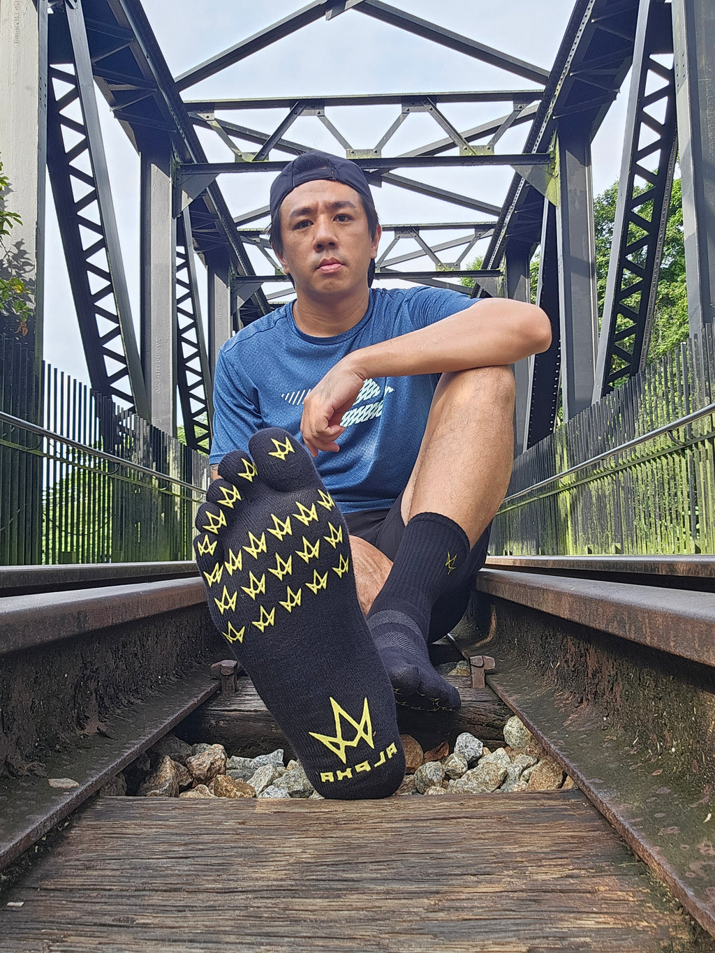 ALPHA 5s (Toe Grip Socks)(BLACK)