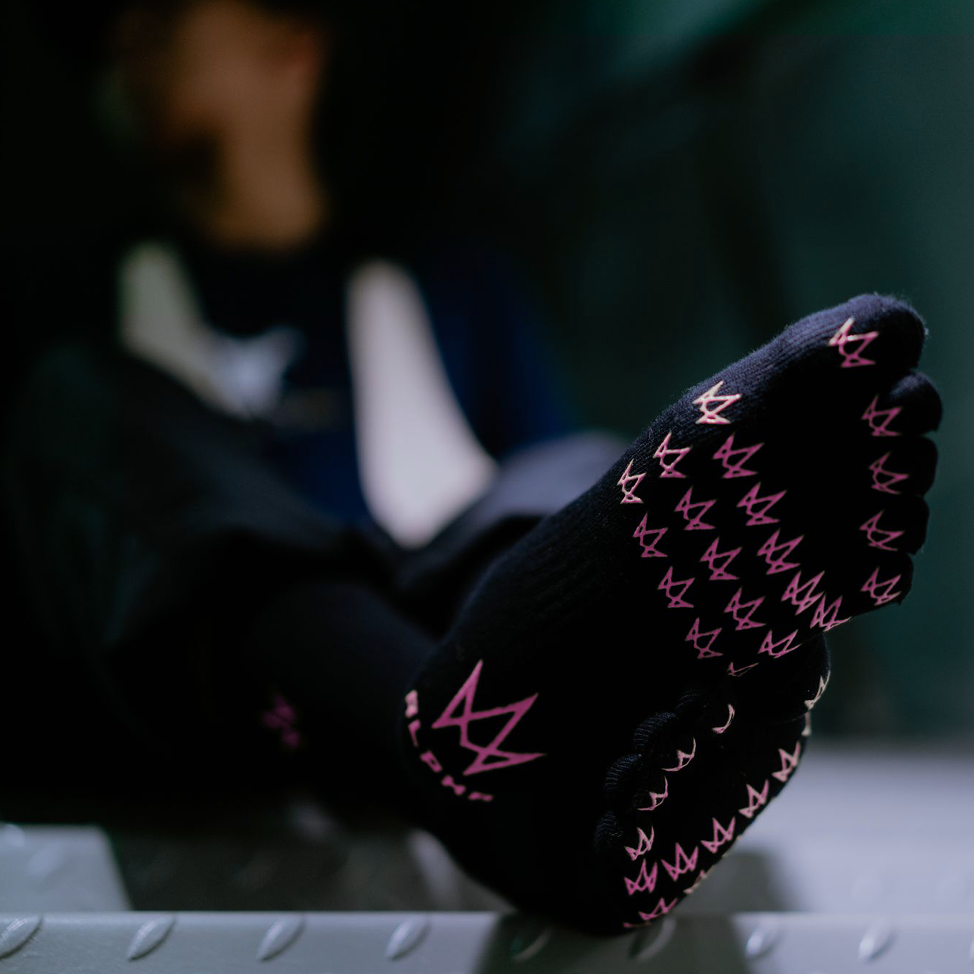 ALPHA 5s (Toe Grip Socks)(Blush)